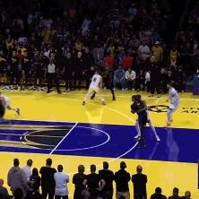 彩票开奖查询-争议暂停符合规则！詹姆斯刹那间机敏决策再救湖人