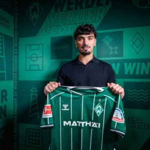 不莱梅新援：与C罗交手是种成就，但他输球后很生气不想交换球衣